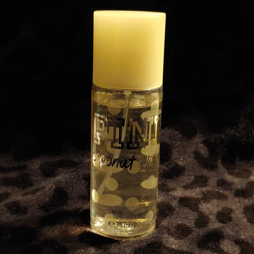 Coconut waters mist